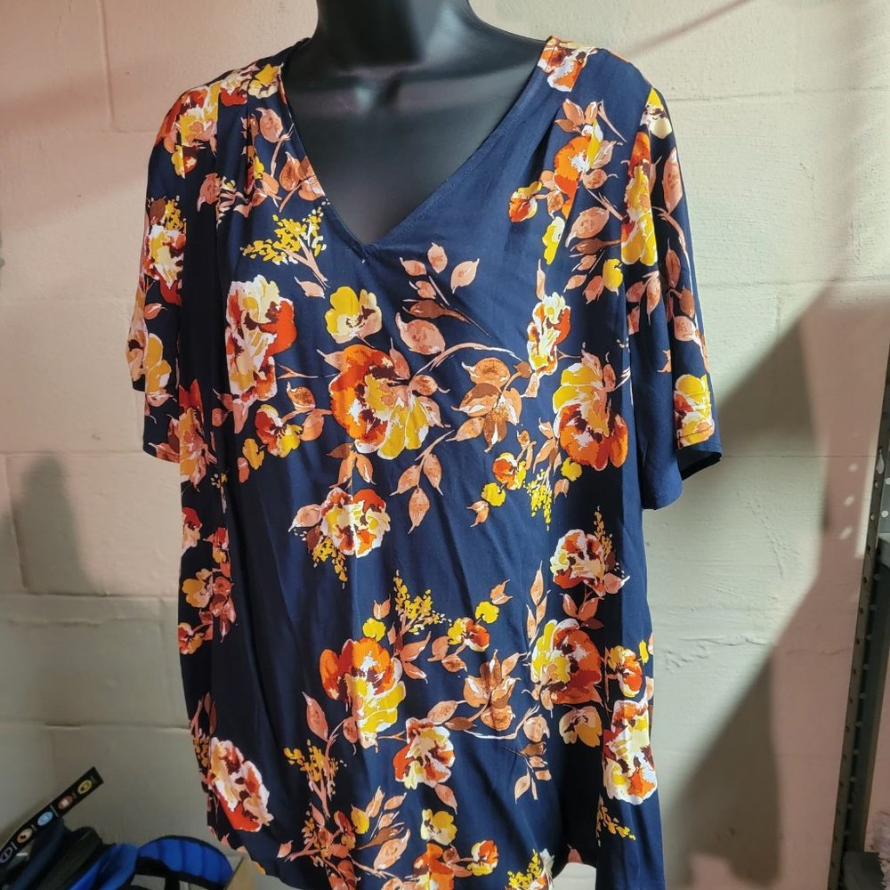 Isabelle Maternity Short Sleeve Lightweight Top